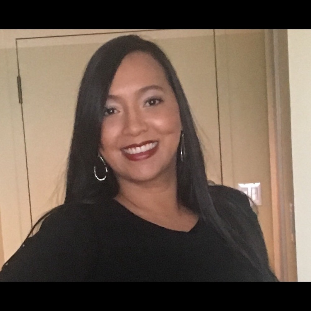 Meet your Posher, Adriana